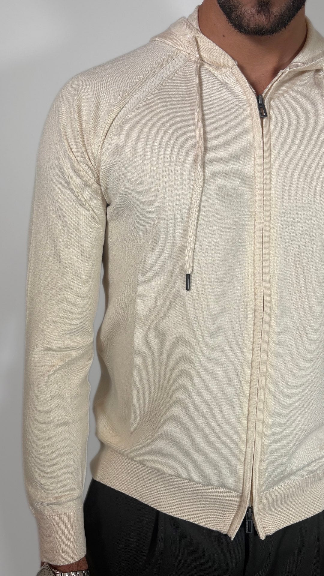 FELPA CON CAPPUCCIO IN MAGLIA - OUT/FIT