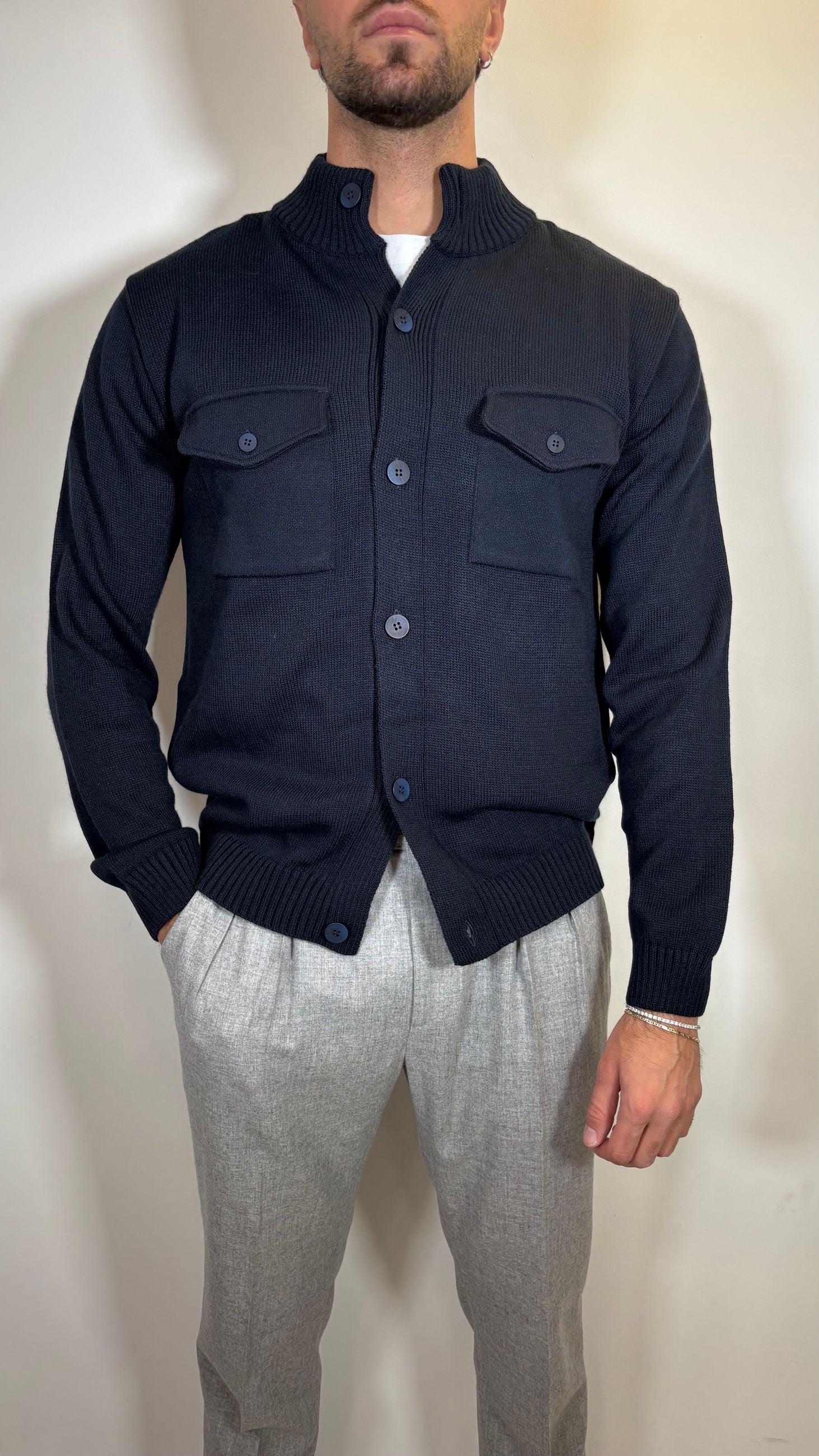 CARDIGAN CON TASCHE A PATTA BLU- ALESSANDRO GILLES