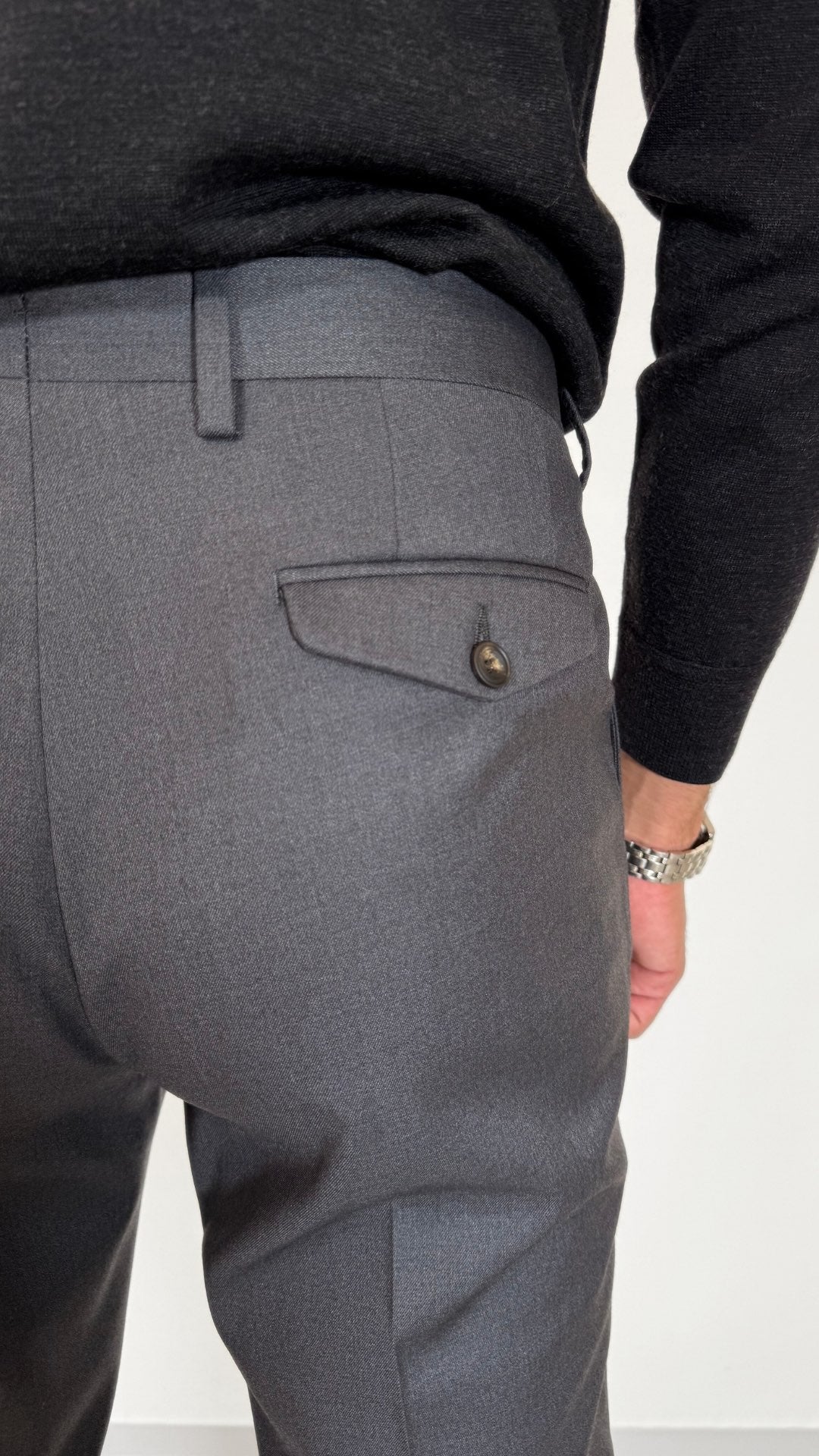 PANTALONE CON PINCES - ALESSANDRO GILLES